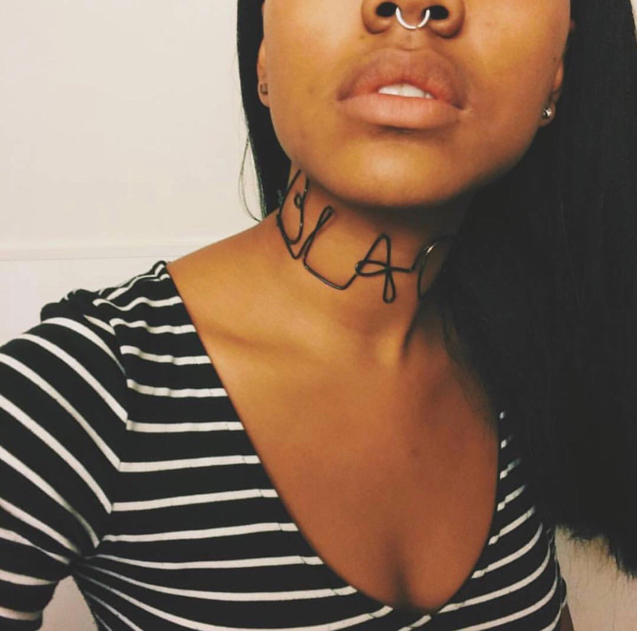 BLACK choker